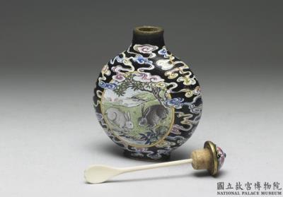 图片[3]-Gilt copper snuff bottle with painted enamel rendering of multicolored clouds and rabbit design on a black ground, Yongzheng reign (1723-1735), Qing dynasty-China Archive